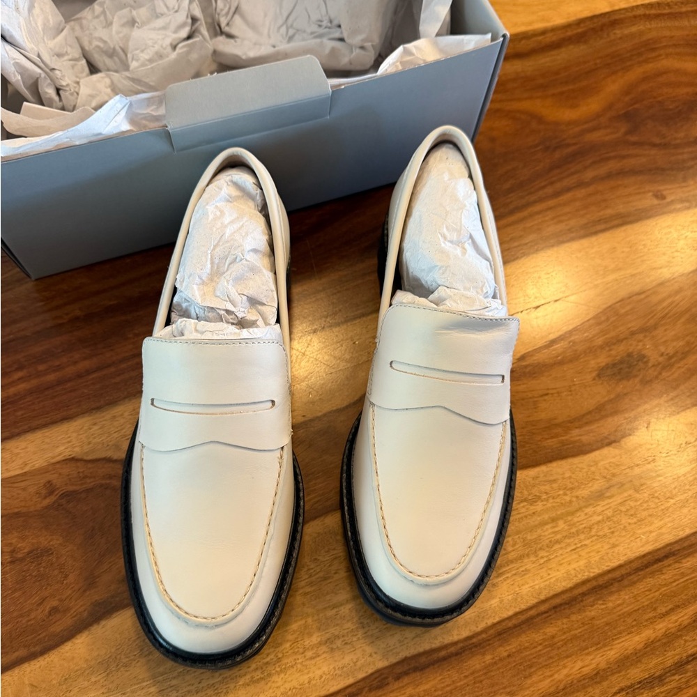 Everlane Brand New Loafers Size 8